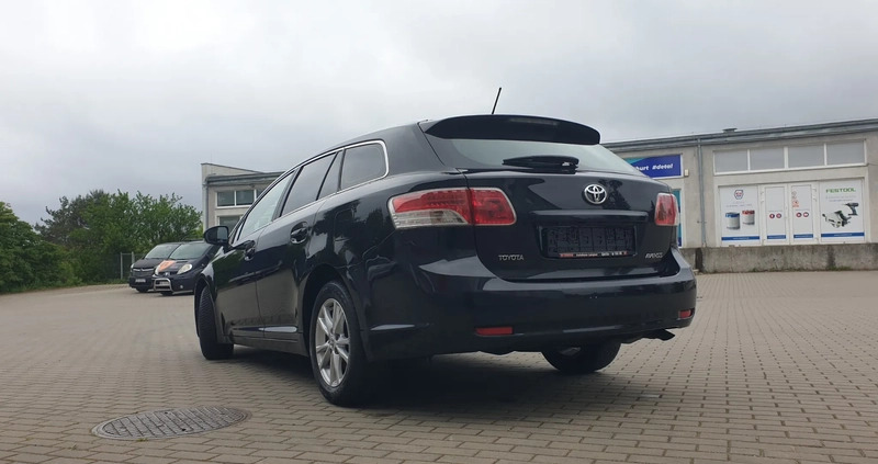 Toyota Avensis cena 23999 przebieg: 269989, rok produkcji 2009 z Elbląg małe 781